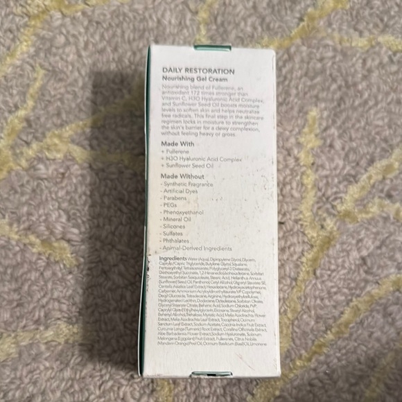 Rael daily restoration Beauty Nourishing Gel Cream - Picture 3 of 5